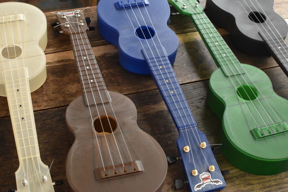 OUTDOOR UKULELE | Quiet Village