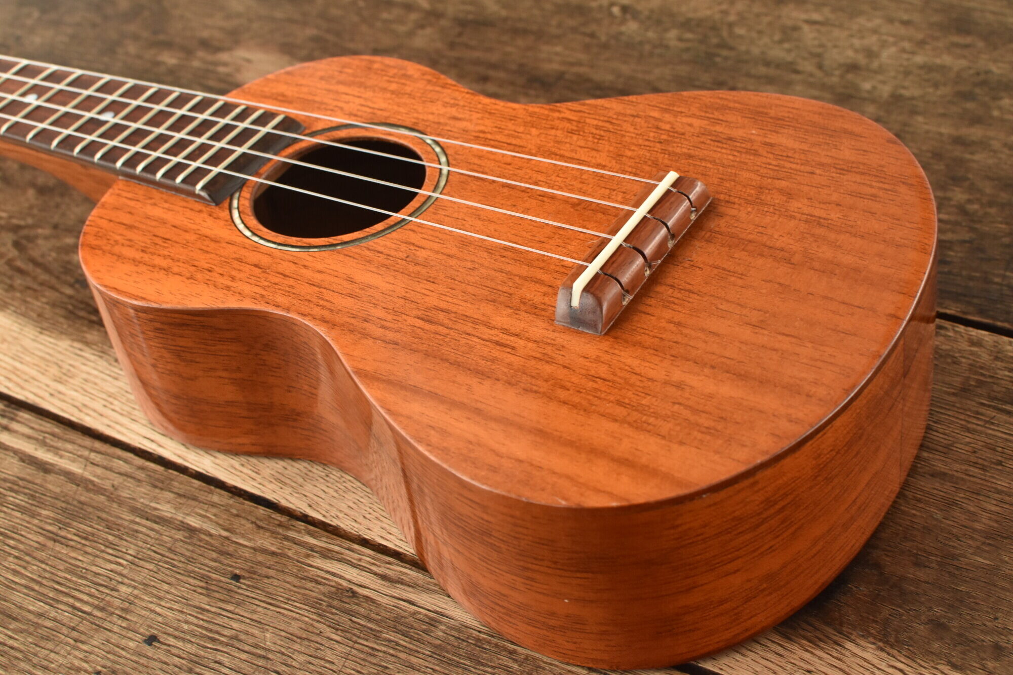 Tangi Soprano Mahogany | Quiet Village